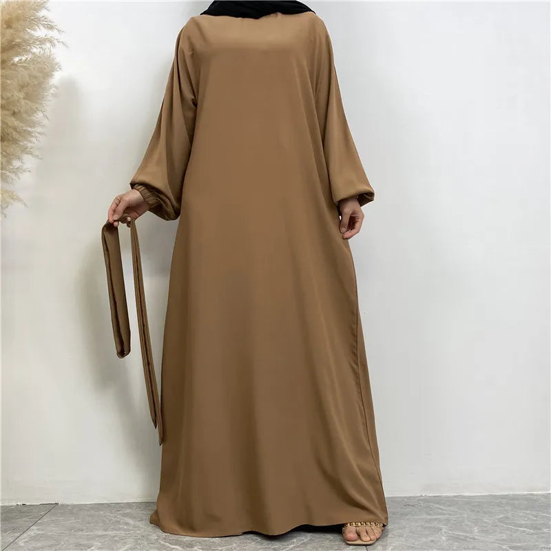 Elegant Abaya Dress with Pockets - Regular Fit Robe