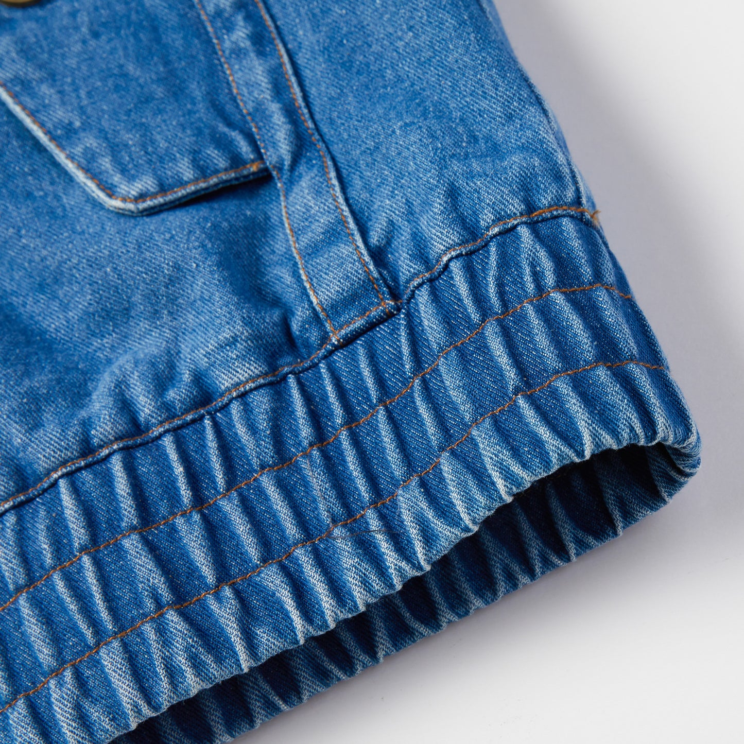 Men's Classic Multi-Pocket Denim Jacket