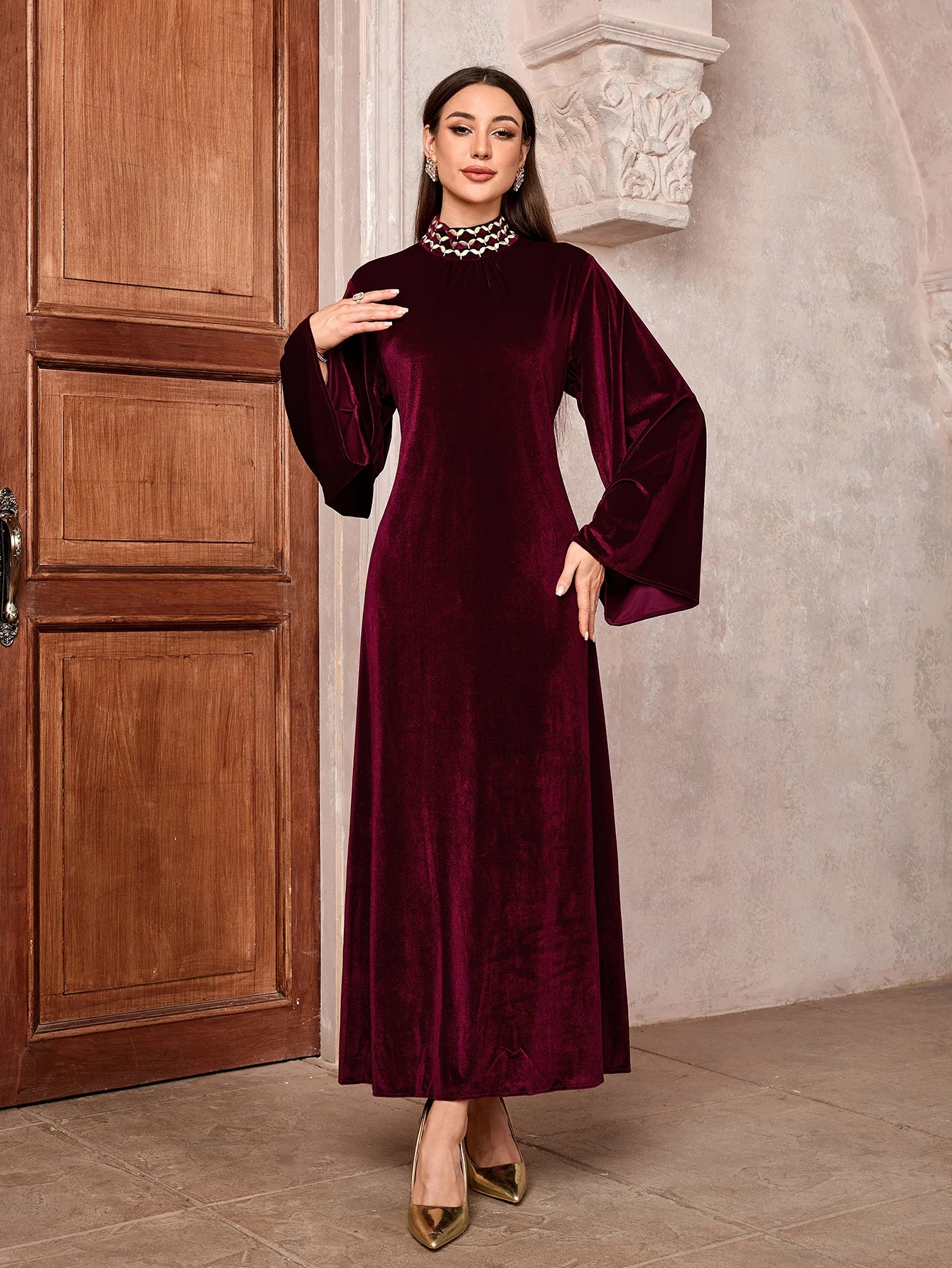 Luxury Velvet Dress with Belt - Embroidered Party Abaya