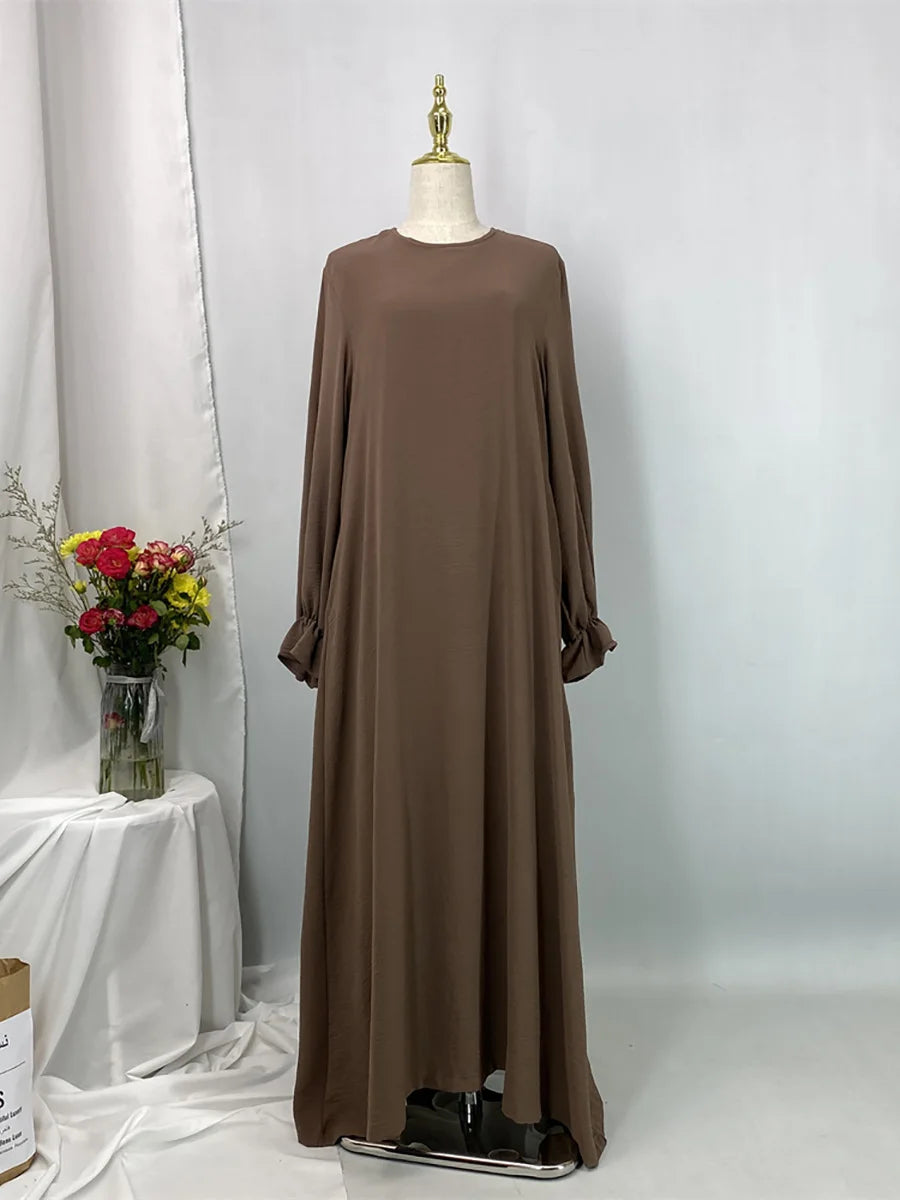 Daily Woven Abaya with Pockets - Elegant Regular Fit