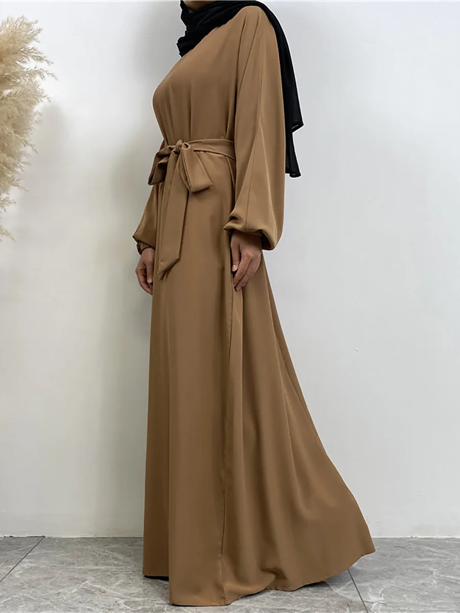 Elegant Abaya Dress with Pockets - Regular Fit Robe
