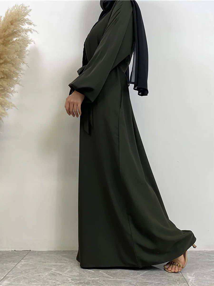 Elegant Abaya Dress with Pockets - Regular Fit Robe