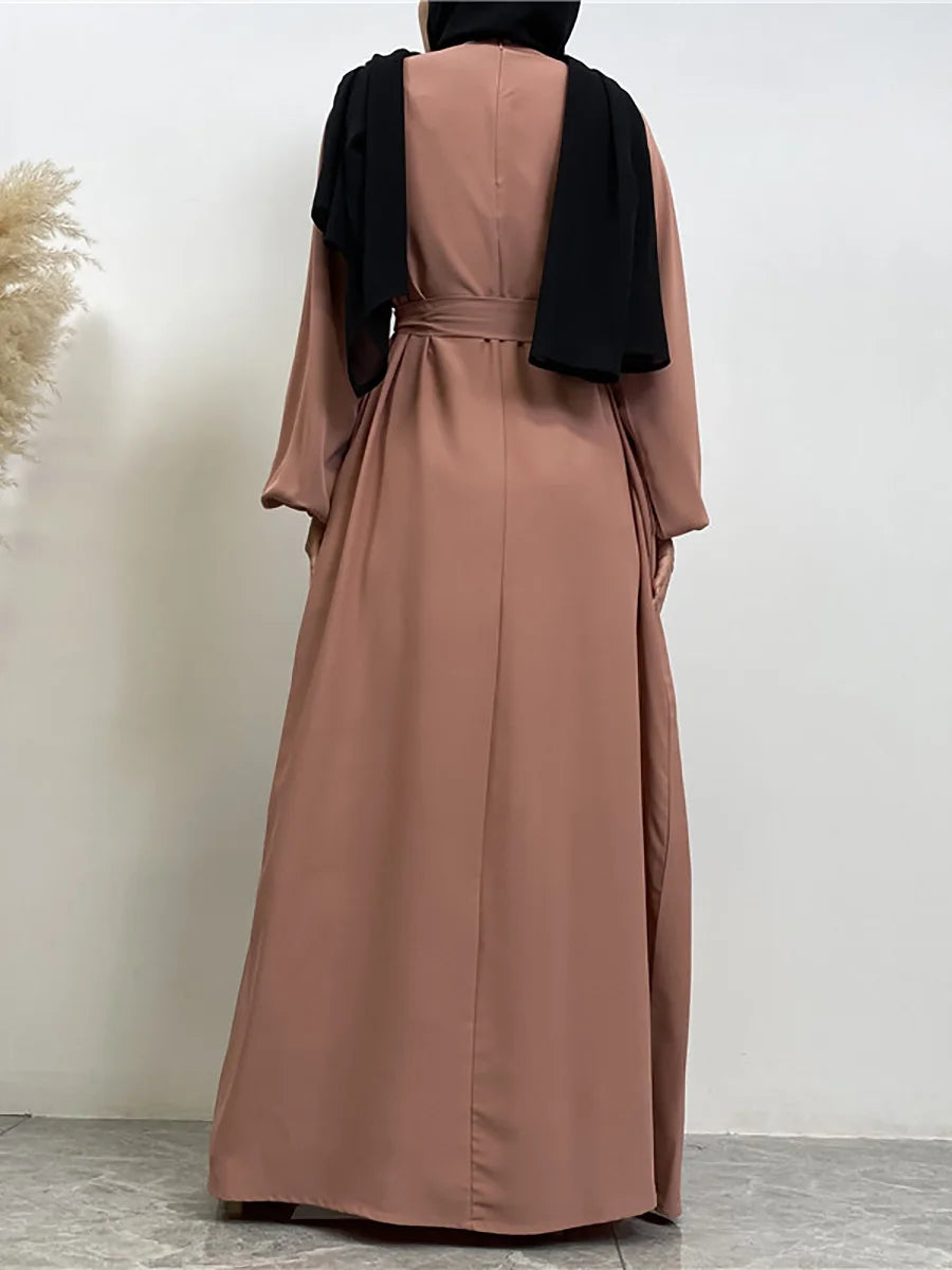 Elegant Abaya Dress with Pockets - Regular Fit Robe