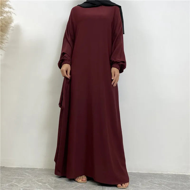 Elegant Abaya Dress with Pockets - Regular Fit Robe