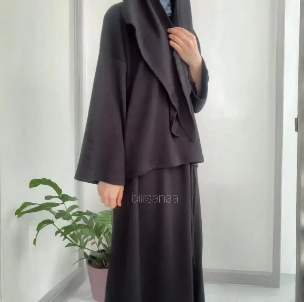 2-Piece Prayer Set with Drawstring Folds - Khimar & Skirt