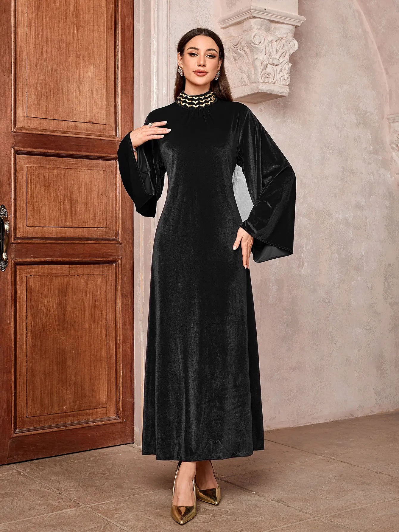 Luxury Velvet Dress with Belt - Embroidered Party Abaya
