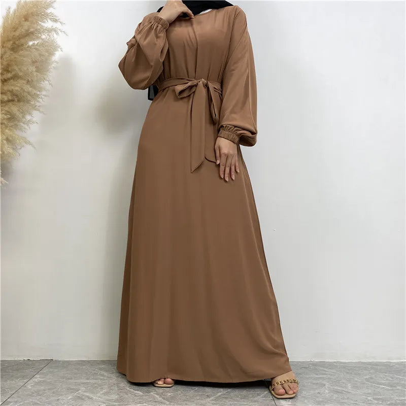 Elegant Abaya Dress with Pockets - Regular Fit Robe