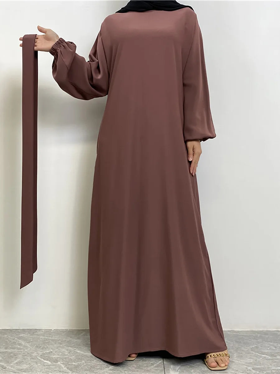 Elegant Abaya Dress with Pockets - Regular Fit Robe