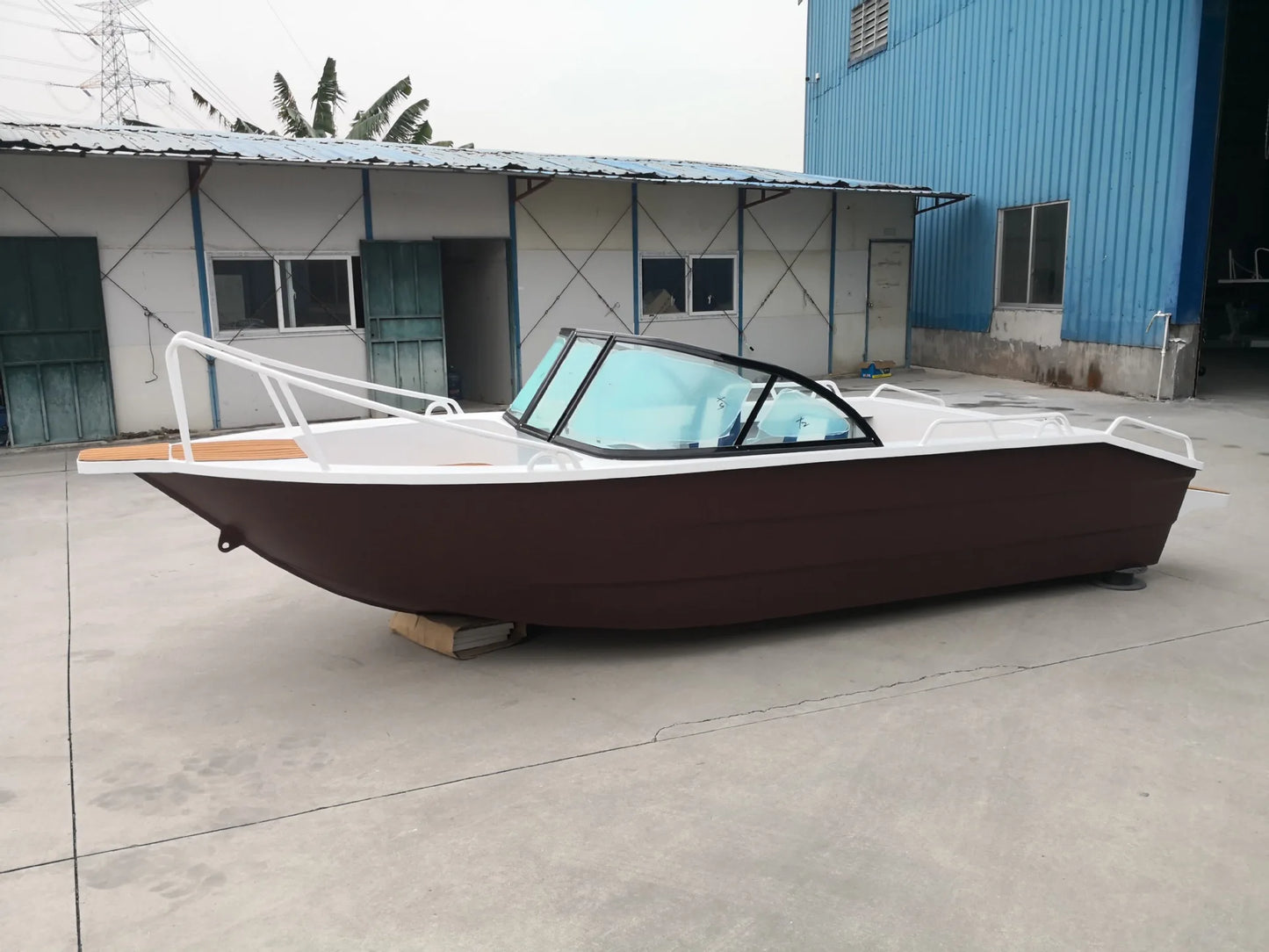 Premium 6-8 Passenger Aluminum Alloy Fishing Boat - River & Sport Yacht
