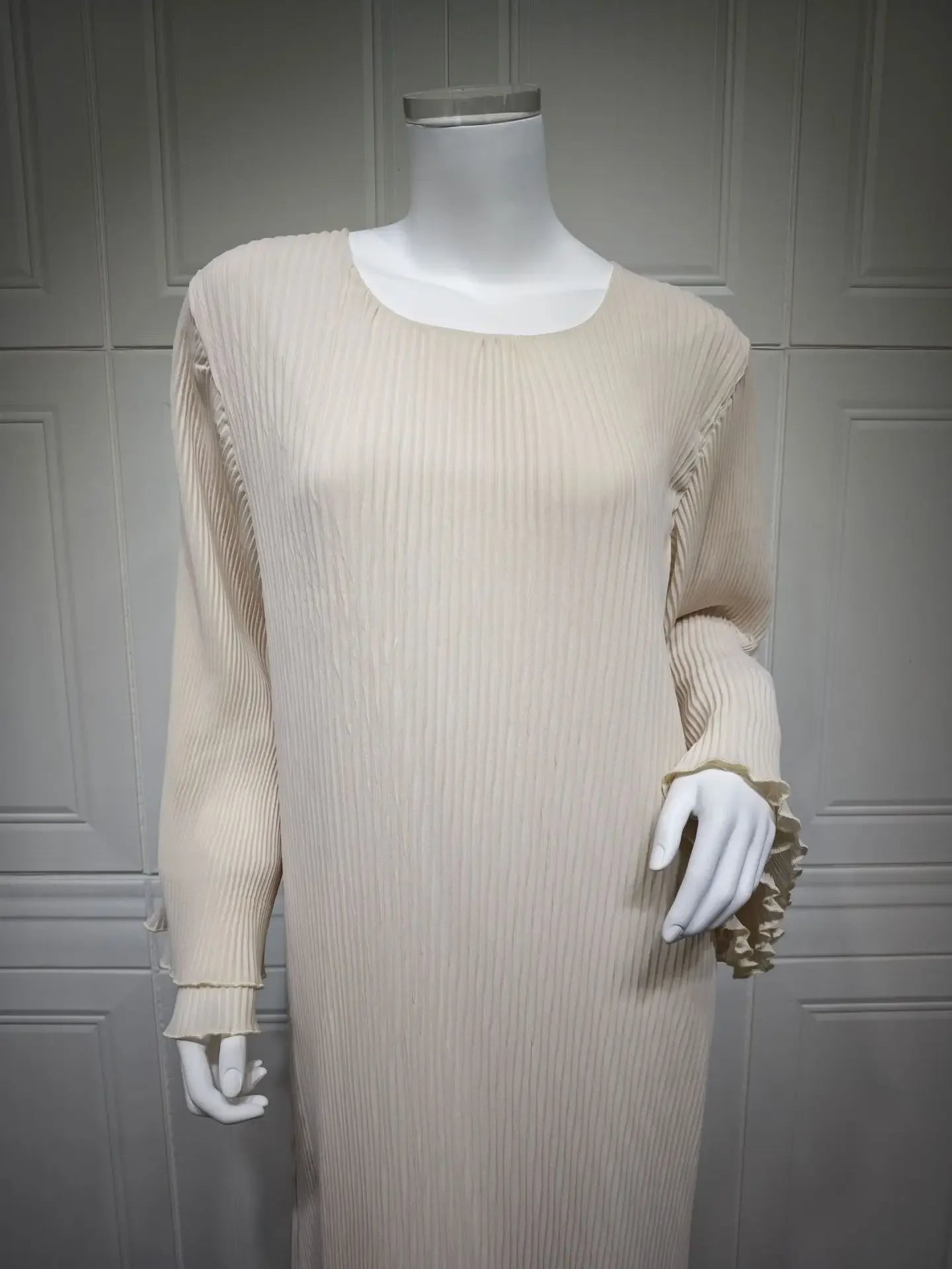 Pleated Flare Sleeve Abaya - Elegant Party Dress