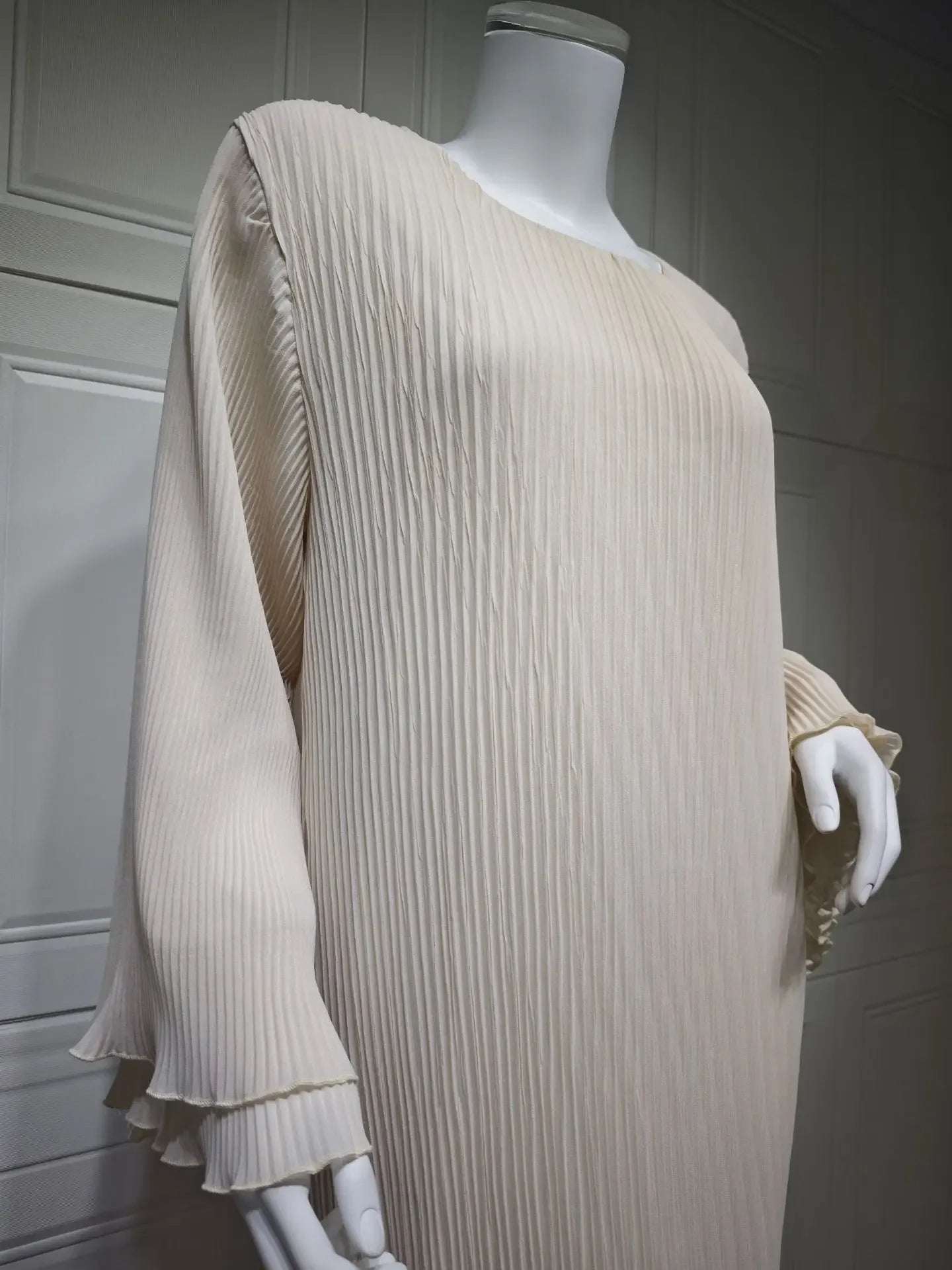 Pleated Flare Sleeve Abaya - Elegant Party Dress