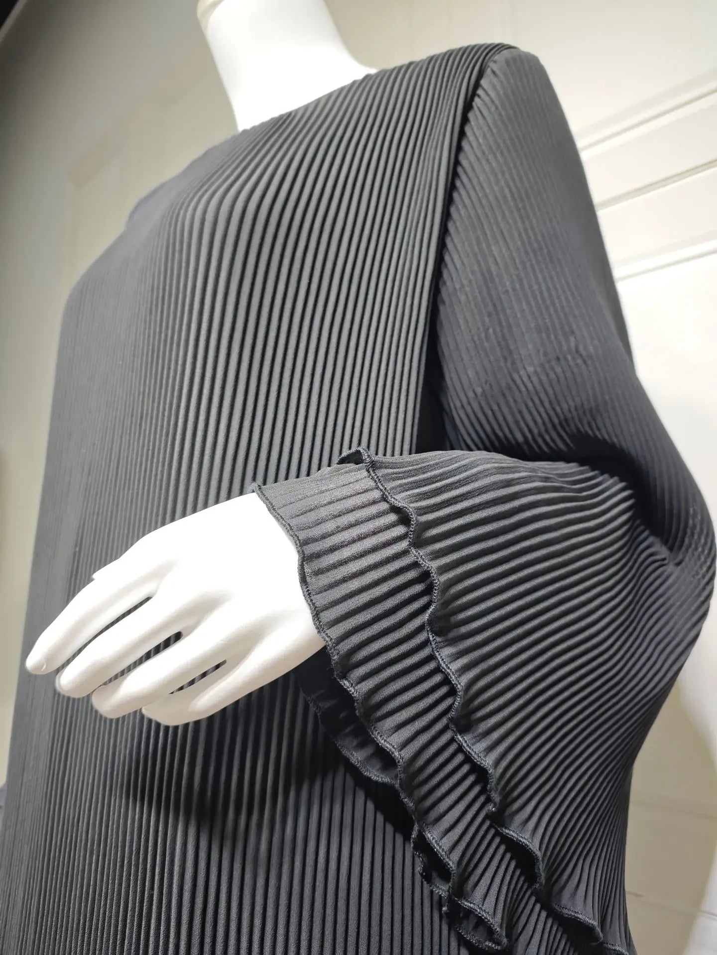 Pleated Flare Sleeve Abaya - Elegant Party Dress