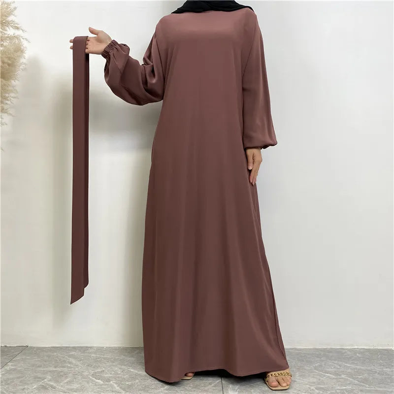 Elegant Abaya Dress with Pockets - Regular Fit Robe