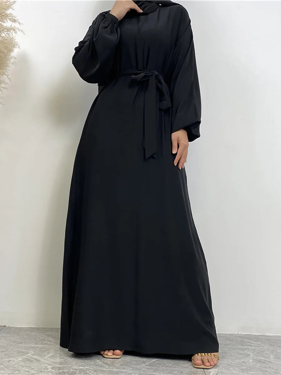 Elegant Abaya Dress with Pockets - Regular Fit Robe