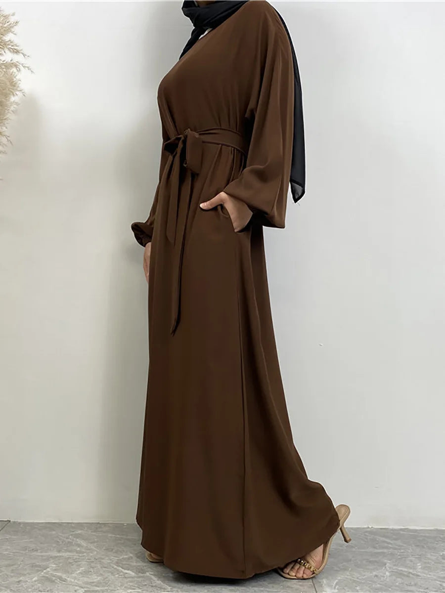 Elegant Abaya Dress with Pockets - Regular Fit Robe
