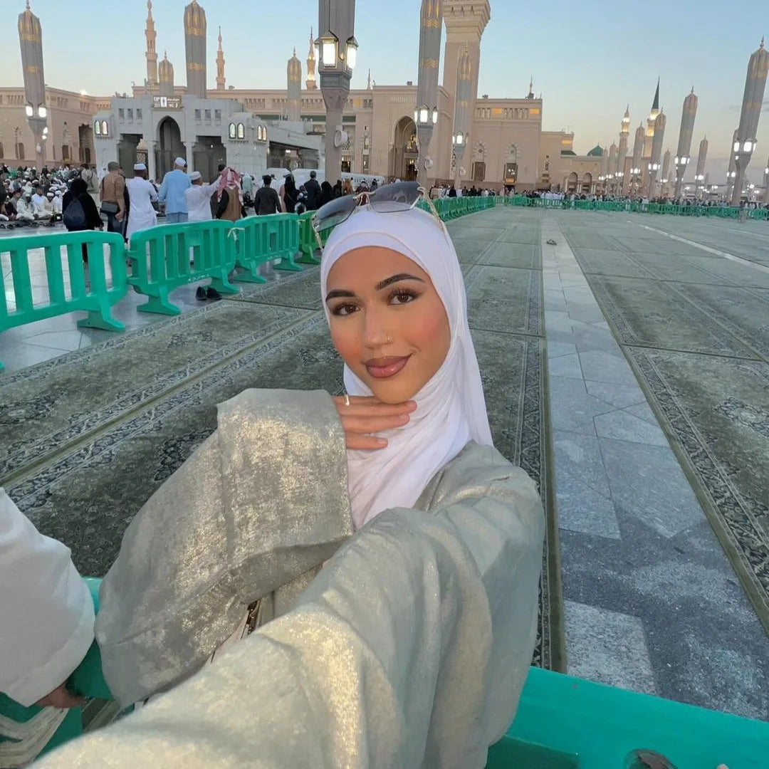 Dubai Luxury Kimono Abaya with Batwing Sleeves - Open Front Long Robe for Women | UAE Fashion