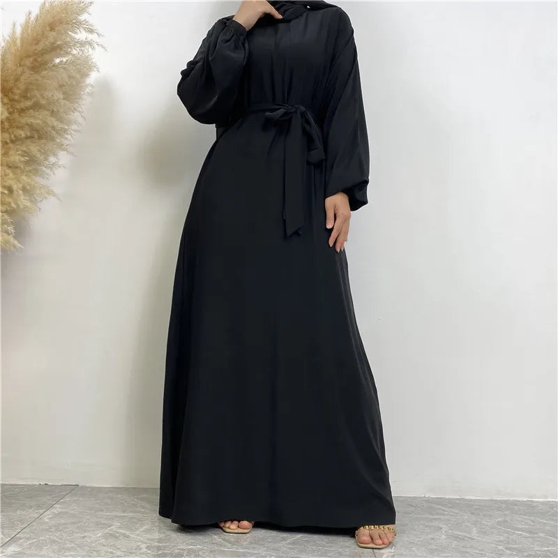 Elegant Abaya Dress with Pockets - Regular Fit Robe