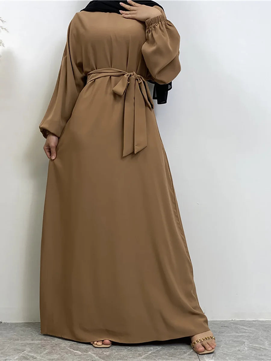 Elegant Abaya Dress with Pockets - Regular Fit Robe