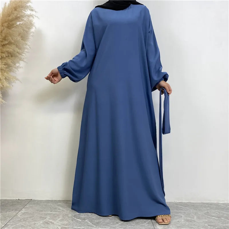 Elegant Abaya Dress with Pockets - Regular Fit Robe