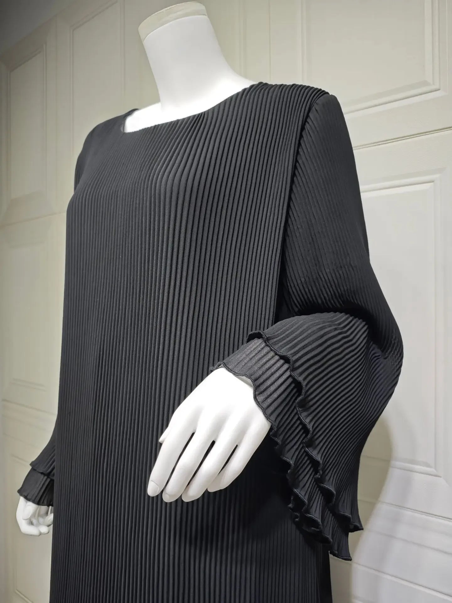 Pleated Flare Sleeve Abaya - Elegant Party Dress