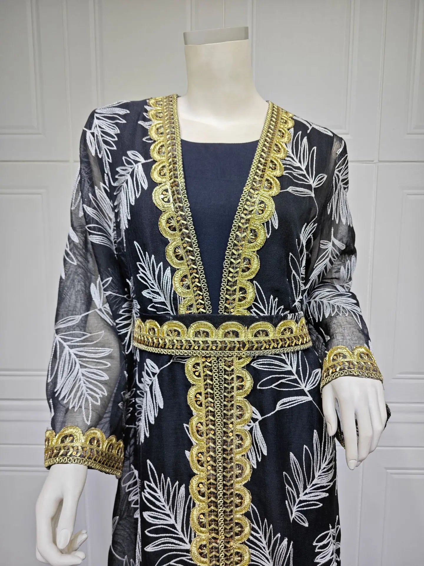 2-Piece Mesh Embroidered Muslim Set - Elegant Kaftan Robe Outfit for Women | Summer 2026